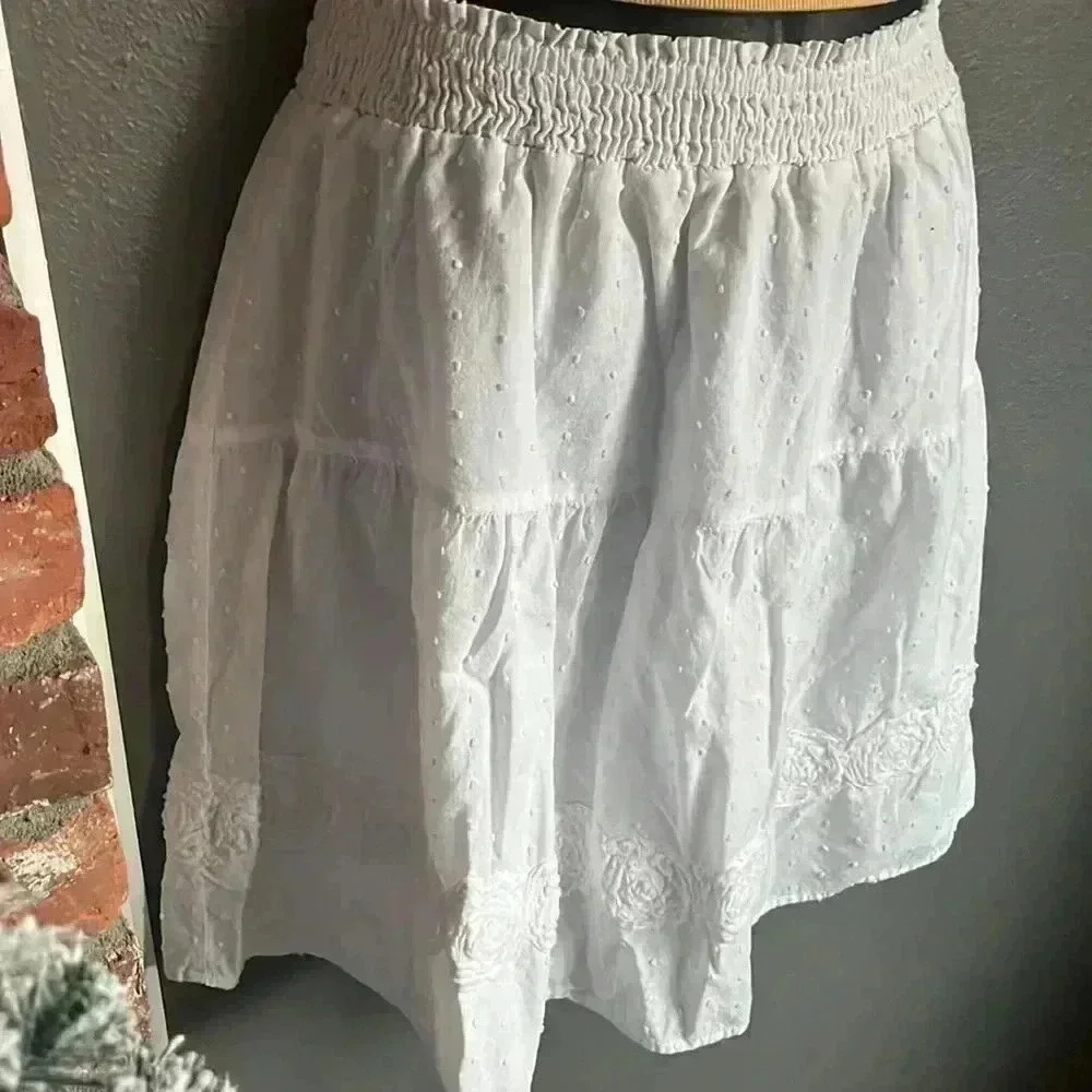 Rhapsody White Embroidered Skirt size L - Picture 2 of 8
